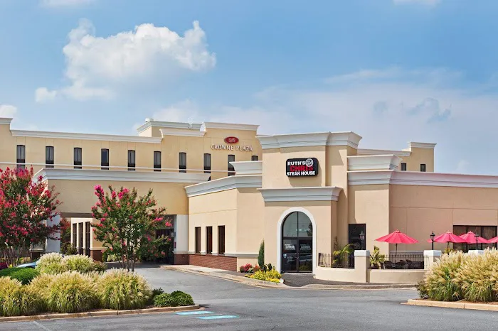 Crowne Plaza Greenville, an IHG Hotel 4