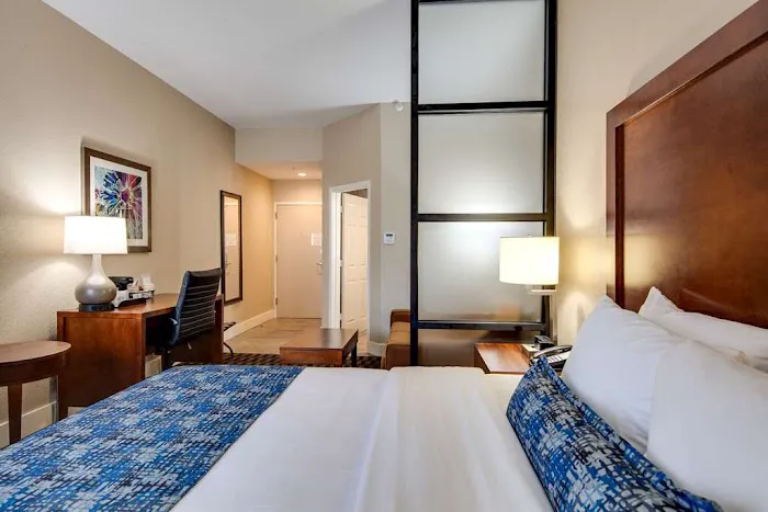 Best Western Plus Greenville I-385 Inn & Suites 4