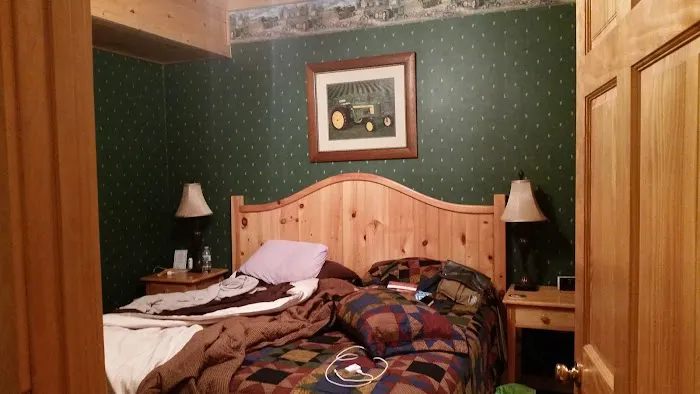 Oak Haven Resort, Cabin 21 4