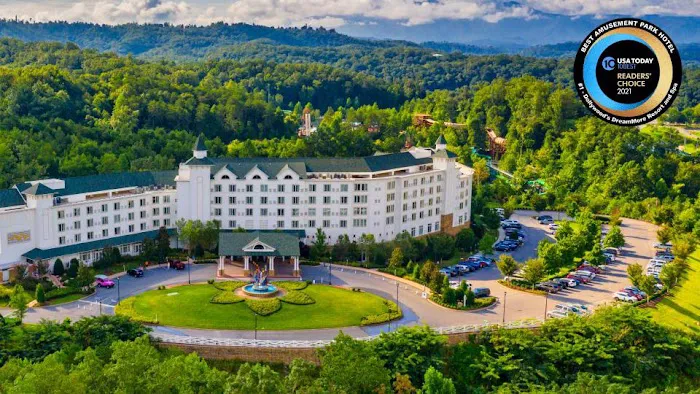 Dollywood's DreamMore Resort & Spa 4