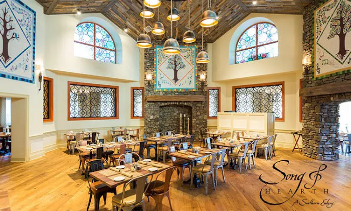 Dollywood's DreamMore Resort & Spa 4