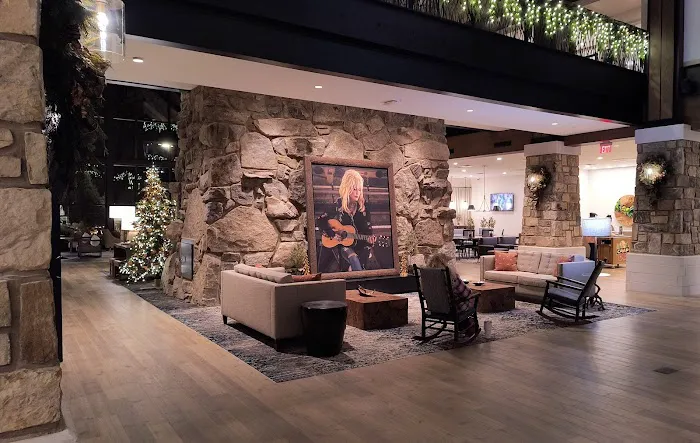 Dollywood's HeartSong Lodge & Resort 4