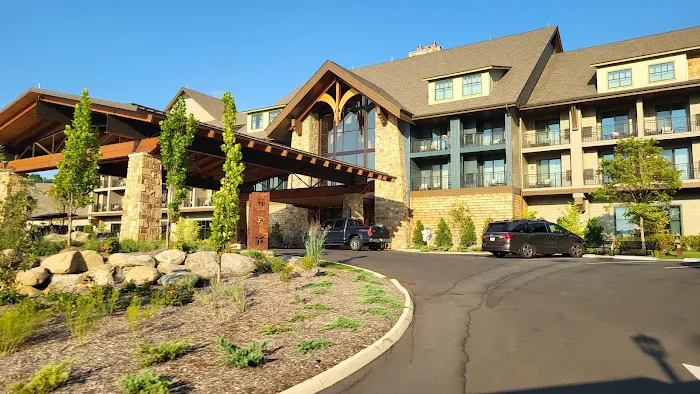 Dollywood's HeartSong Lodge & Resort 4