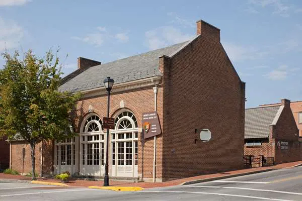 Days Inn by Wyndham Greeneville 4