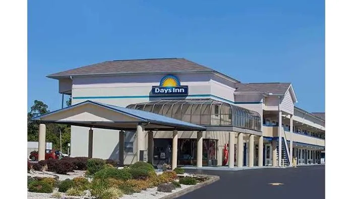 Days Inn by Wyndham Greeneville 4