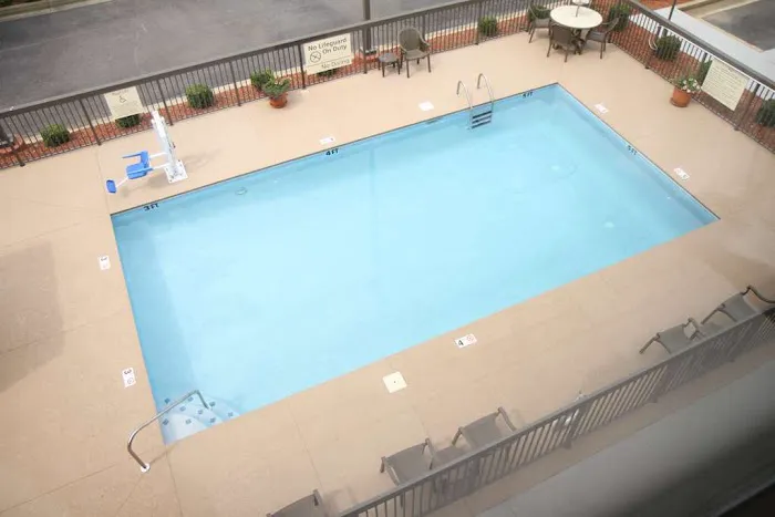 Hampton Inn Greeneville 4