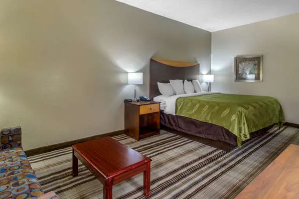 Quality Inn I-81 Exit 23 4