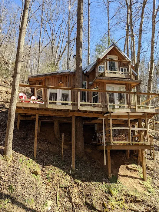 Sugar Creek Treehouse 4