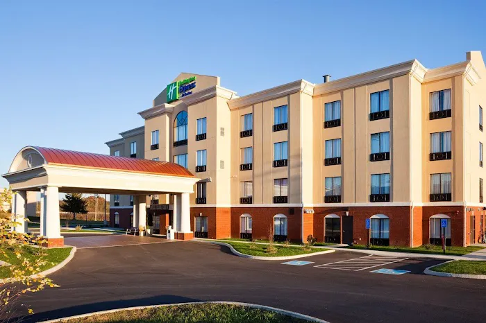 Holiday Inn Express & Suites Newport South by IHG 4