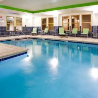 Holiday Inn Express & Suites Newport South by IHG