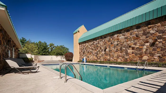 Best Western Newport Inn 4