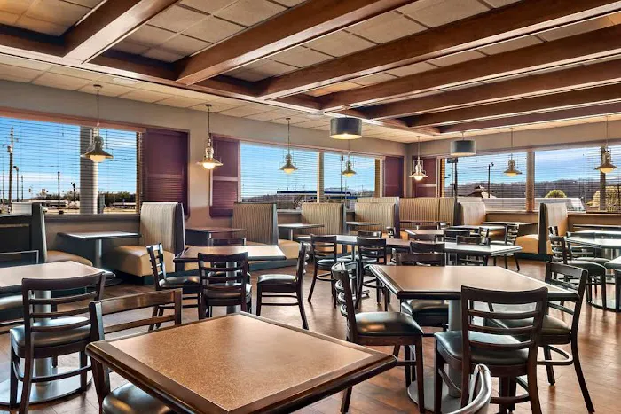Best Western Newport Inn 4