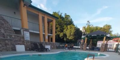 Quality Inn & Suites Biltmore East