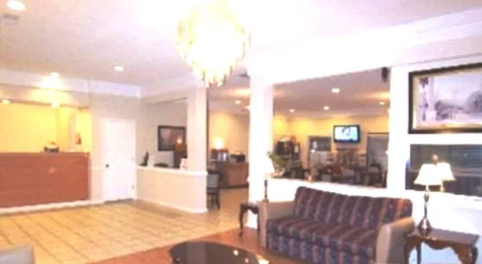 Deerfield Inn & Suites 4