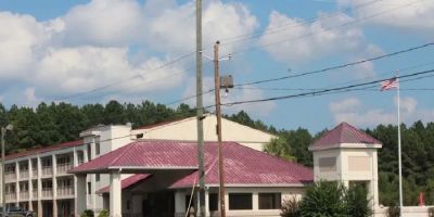 Deerfield Inn & Suites