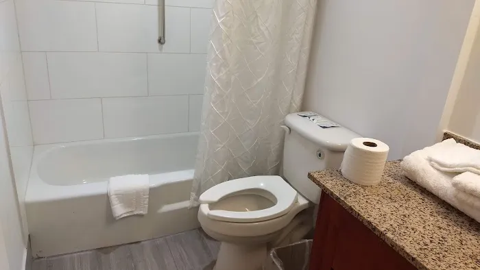 Deerfield Inn & Suites 4