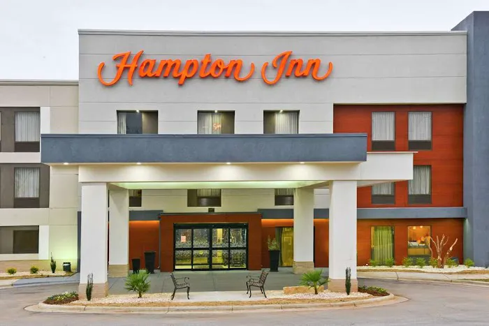 Hampton Inn Madison 4