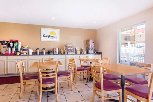 Days Inn by Wyndham Augusta Wheeler Road 4