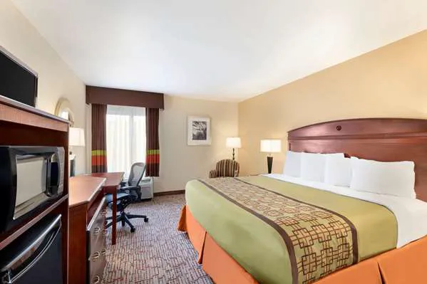 Baymont by Wyndham Augusta West 4