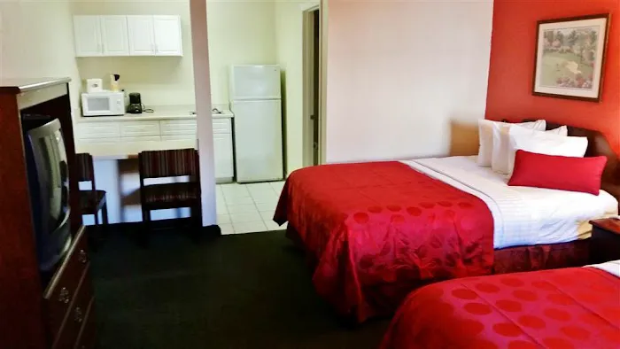 Country Hearth Inn & Suites Augusta 4