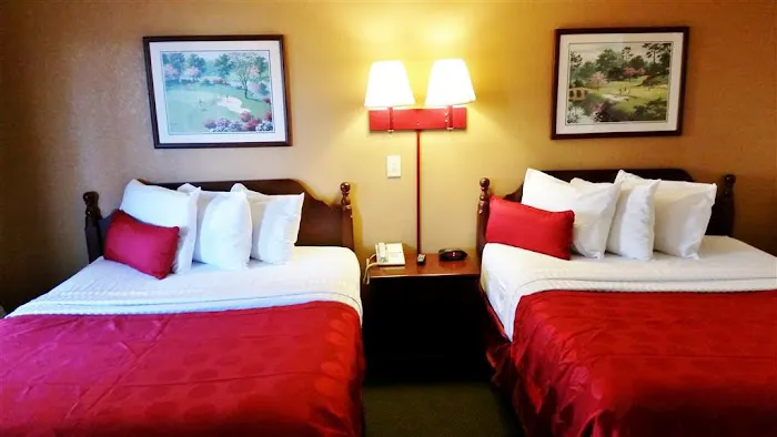 Country Hearth Inn & Suites Augusta 4