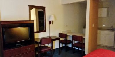Country Hearth Inn & Suites Augusta
