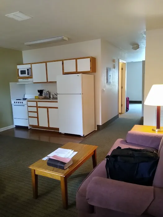 Affordable Suites Shelby 4