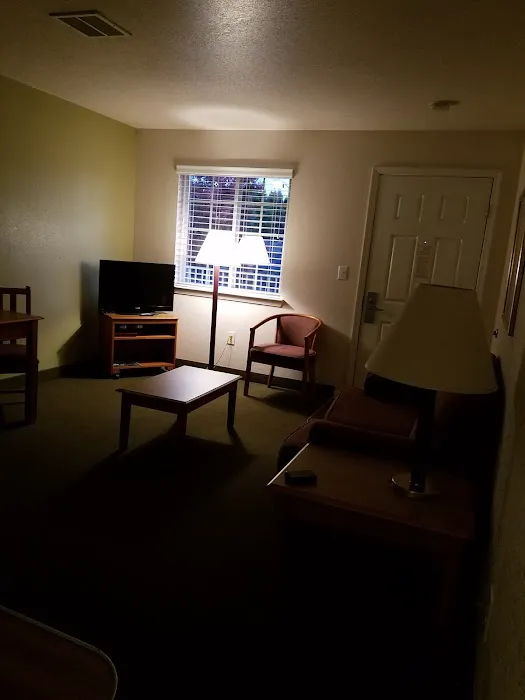 Affordable Suites Shelby 4