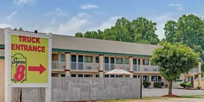 Super 8 by Wyndham Shelby