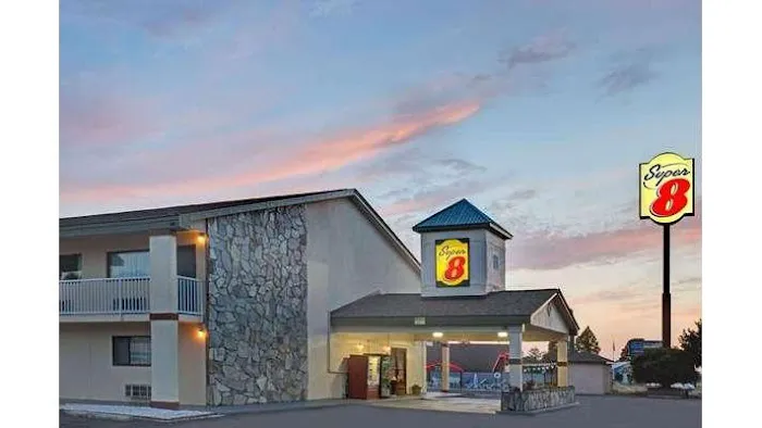 Super 8 by Wyndham Shelby 4