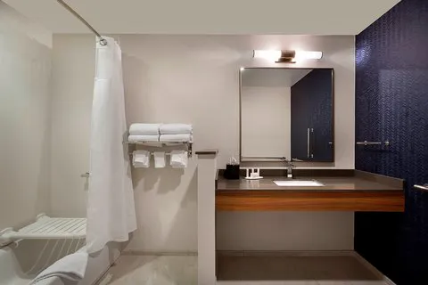 Fairfield Inn & Suites Shelby 4