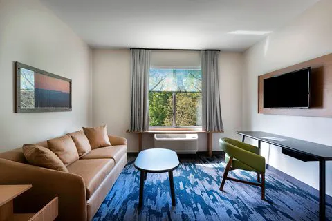 Fairfield Inn & Suites Shelby 4