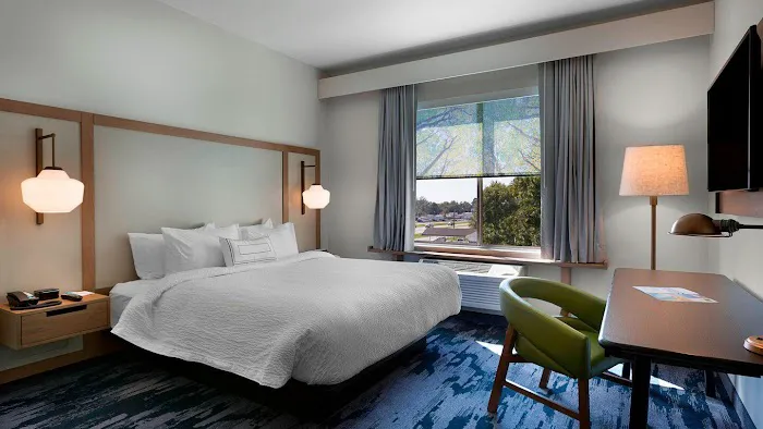 Fairfield Inn & Suites Shelby 4