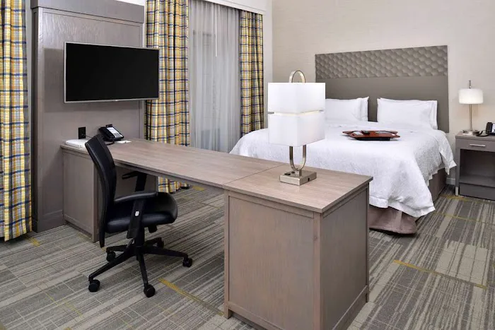 Hampton Inn & Suites Shelby 4