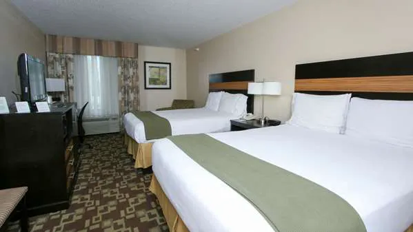 Country Inn & Suites by Radisson, Shelby, NC 4