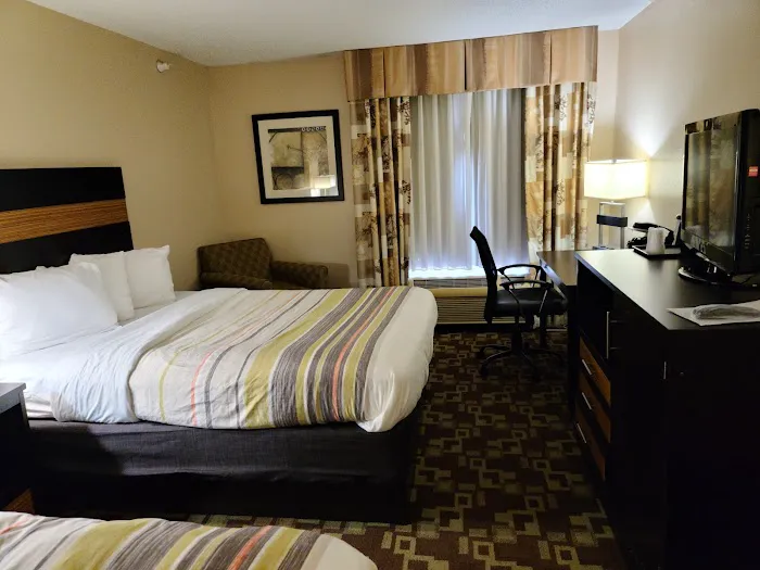 Country Inn & Suites by Radisson, Shelby, NC 4