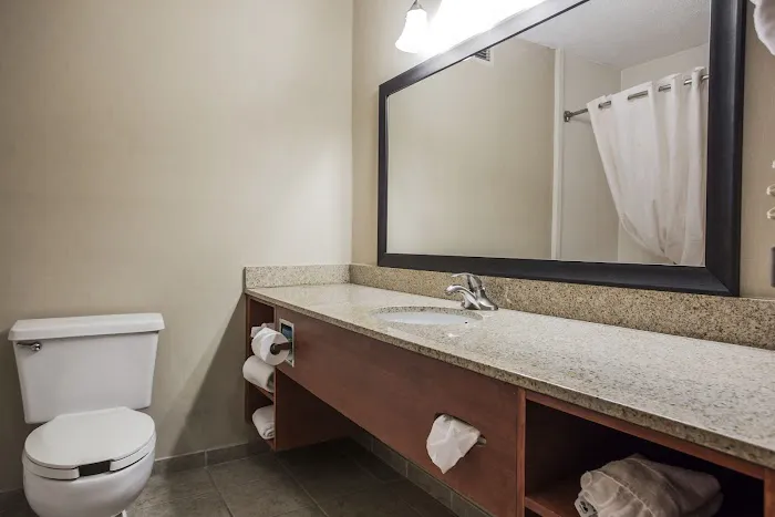 Comfort Inn 4