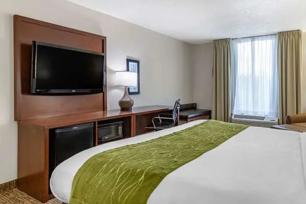 Comfort Inn 4