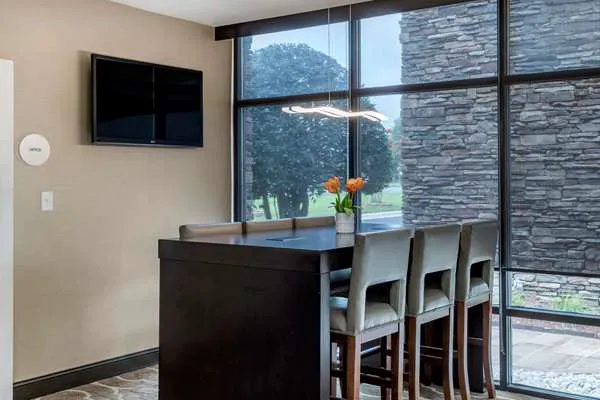 Comfort Inn 4