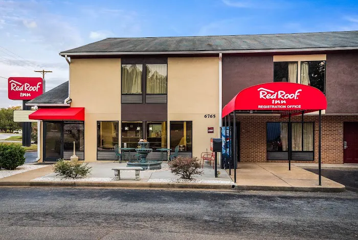 Red Roof Inn Spartanburg - I-26 4