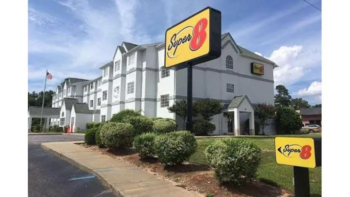 Super 8 by Wyndham Harbison/Parkridge Hospital 4