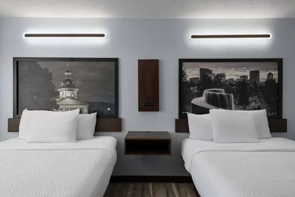 Super 8 by Wyndham Harbison/Parkridge Hospital 4