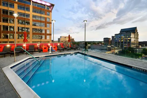 Aloft Greenville Downtown 4