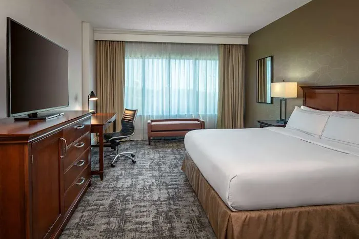 Hilton Greenville 4
