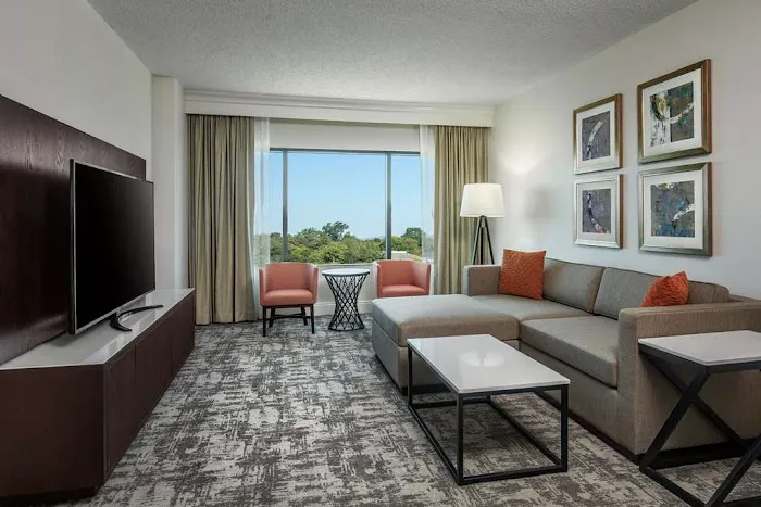 Hilton Greenville 4
