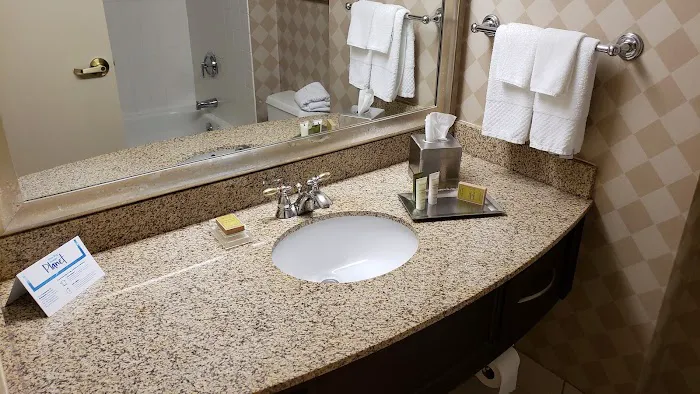 Hilton Greenville 4