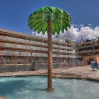 Crossroads Inn & Suites ico