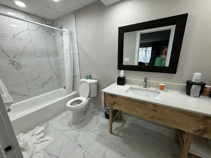 Clarion Pointe Downtown Gatlinburg 4