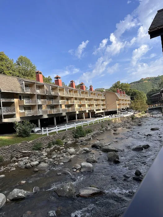 Historic Rocky Waters Inn, A Small Luxury Hotel 4