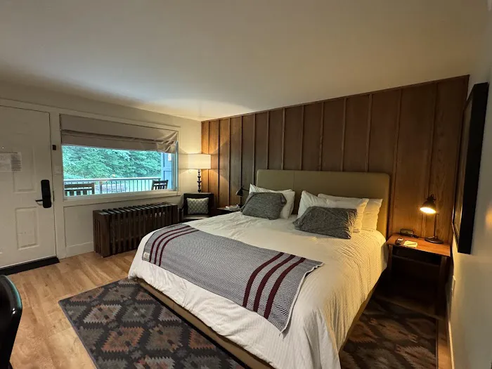 Historic Rocky Waters Inn, A Small Luxury Hotel 4
